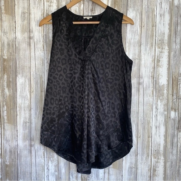 Jodifl Black Leopard Sleeveless Blouse - Picture 2 of 6
